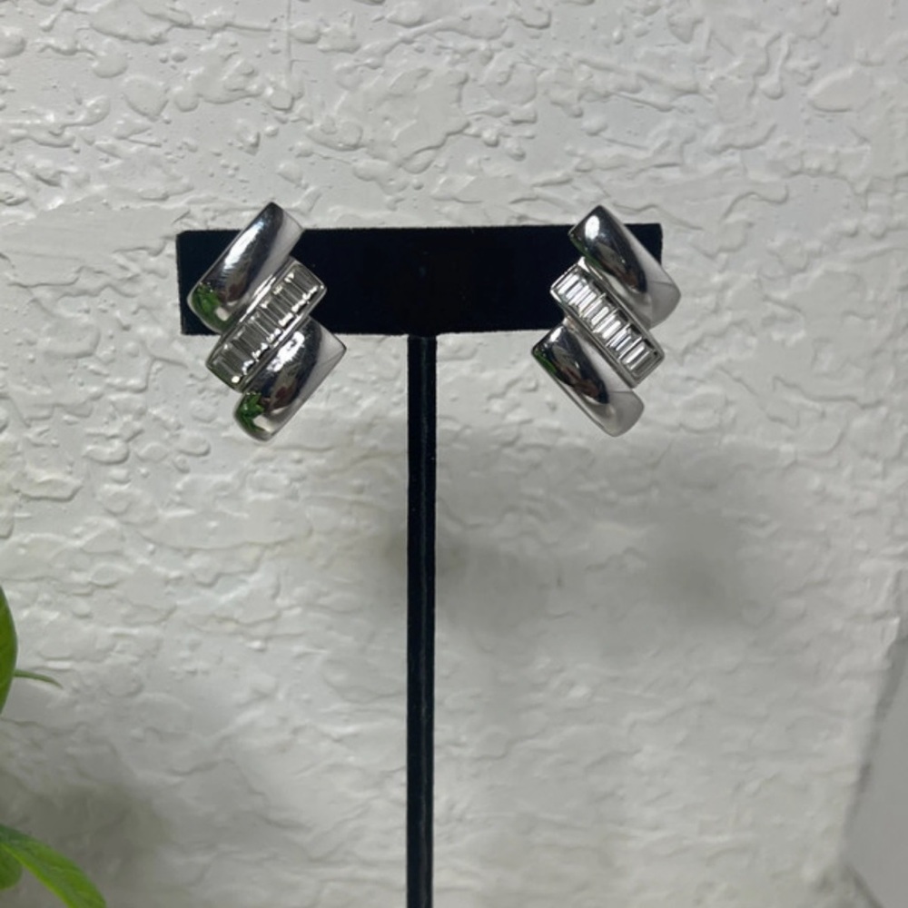 Vintage Swarovski clip on earrings